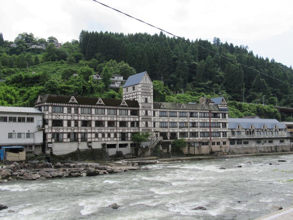 היטה Amagase Onsen Hotel Suikoen מראה חיצוני תמונה