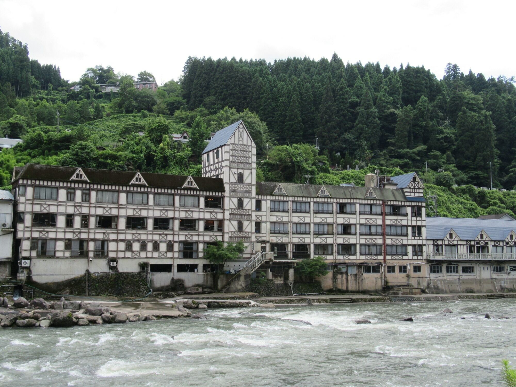 היטה Amagase Onsen Hotel Suikoen מראה חיצוני תמונה